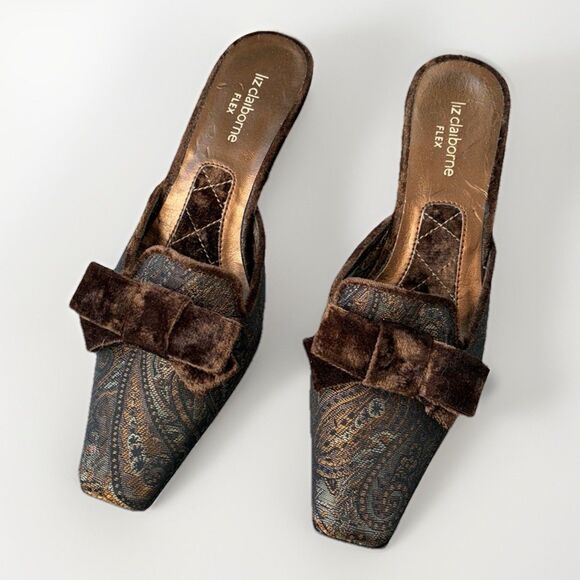 Liz Claiborne Flex Brocade Velvet Slip On Kitten Heels Size 7.5 Brown Glam - Picture 2 of 7